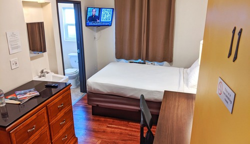Chambre Confort, 1 lit double, non-fumeurs, salle de bains commune (11)