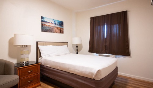 Chambre Standard, 1 lit double, non-fumeurs, salle de bains commune (12)