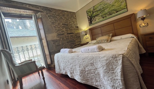 Chambre Double, vue montagne