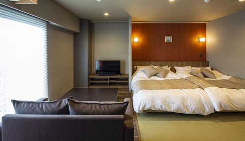 Chambre avec lits jumeaux, balcon