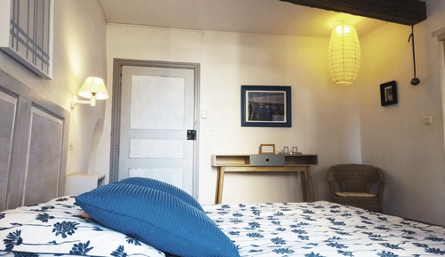 Double Room (Bleu)