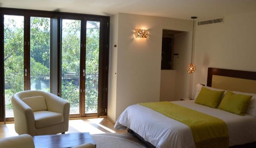 Chambre Double Supérieure, bain à remous