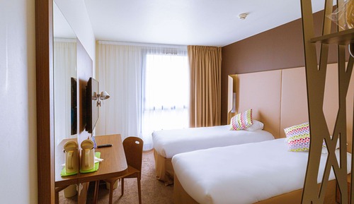 Chambre Standard, 2 lits une place