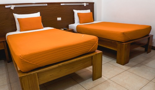 Chambre Triple, plusieurs lits, salle de bains privée