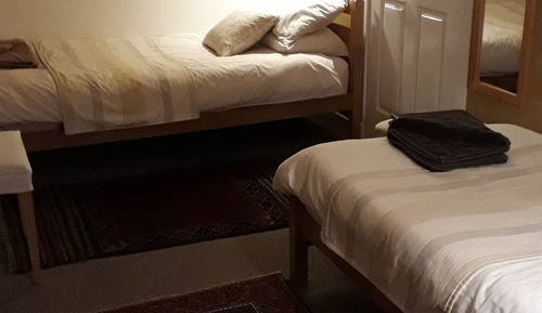 Chambre avec lits jumeaux