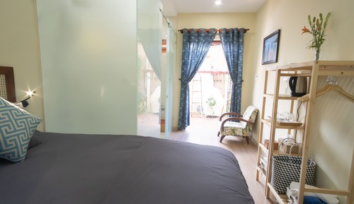 Chambre Double, vue cour intérieure