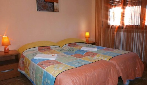 Chambre Double, salle de bains privée (external)