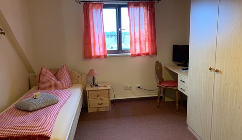 Chambre Simple, salle de bains attenante