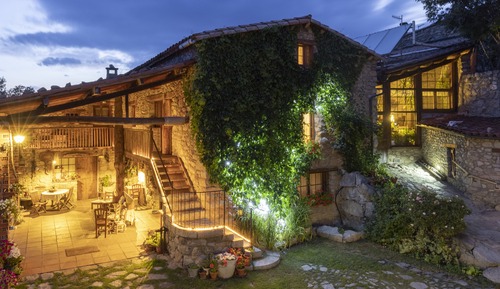 Cottage Tradition, plusieurs chambres, cheminée, vue montagne