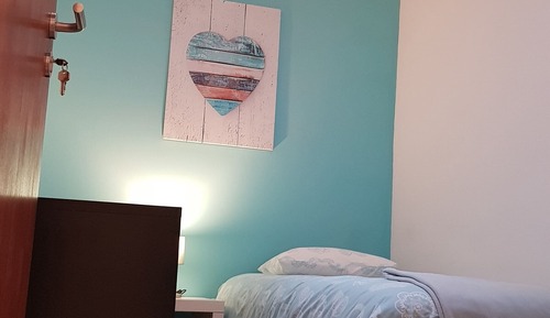 Chambre Simple, salle de bains commune (1)