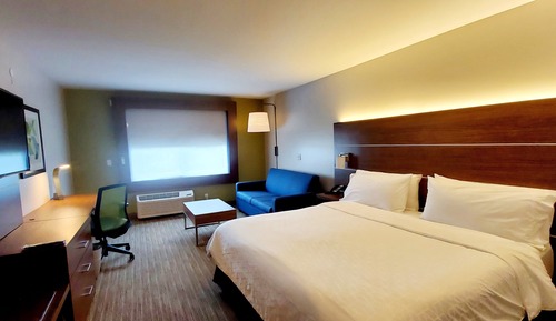 Suite, 1 très grand lit, accessible aux personnes à mobilité réduite (Roll-In Shower)