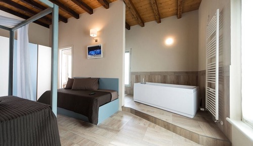 Suite Romantique, bain à remous