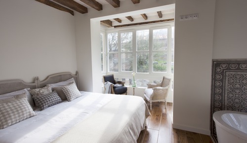 Suite, vue jardin