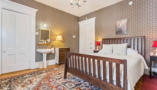 Chambre Simple Confort, non-fumeurs (Room 3, Second Floor)