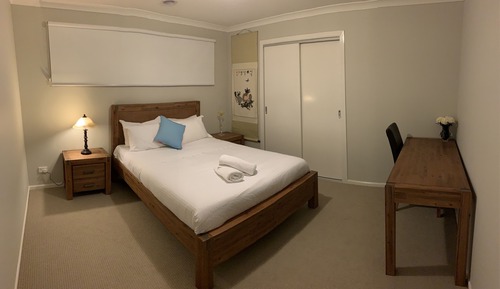 Chambre, salle de bains commune (Queen, 6)