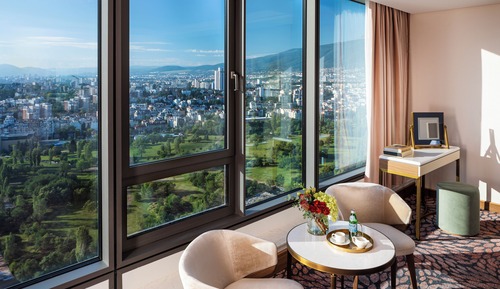 Premium Room with King Bed