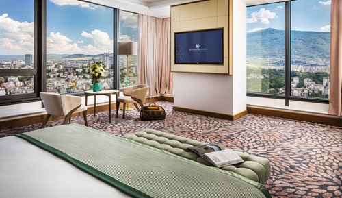 Signature Suite