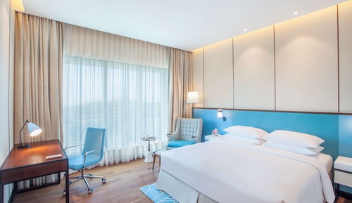 Chambre, 2 lits une place, vue piscine