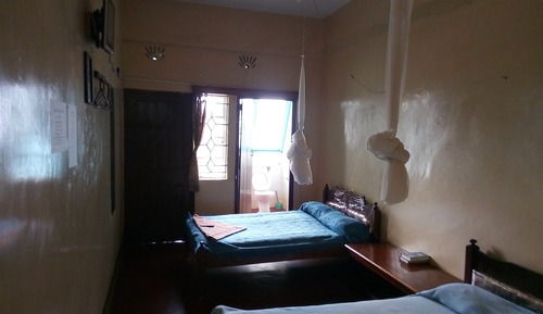 Chambre Confort, plusieurs lits, balcon