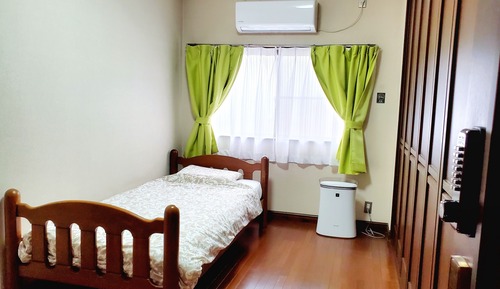 Chambre (302)