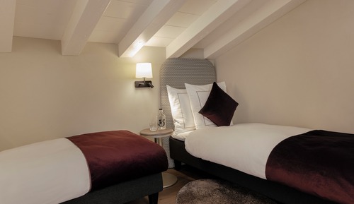 Friends & Family View Suite