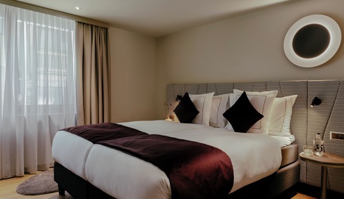 Luxury Suite Ground Floor