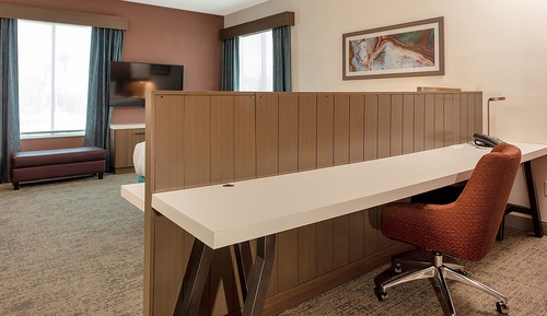 Chambre Deluxe, 1 très grand lit, accessible aux personnes à mobilité réduite (Roll-In Shower)