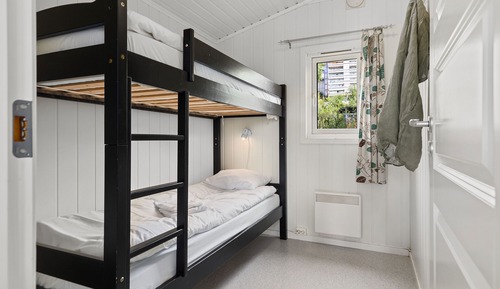 Cabane Standard, salle de bains commune