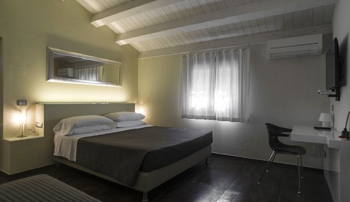 Chambre Supérieure Double ou avec lits jumeaux, vue colline
