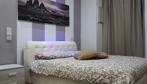 Chambre Standard, 1 très grand lit, non-fumeurs, vue ville