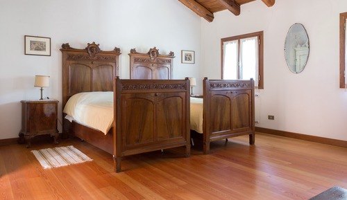 Chambre Quadruple, salle de bains privée (external Camera 6)