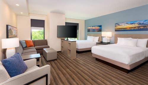 Suite Studio, accessible aux personnes à mobilité réduite, baignoire (2 Queen Beds with Sofa Bed)
