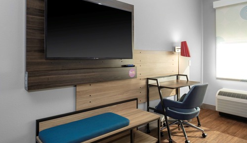 Chambre, 2 grands lits (Roll-In Shower, Mobility & Hearing)