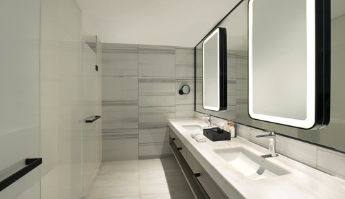 Chambre Standard, 1 très grand lit, accessible aux personnes à mobilité réduite