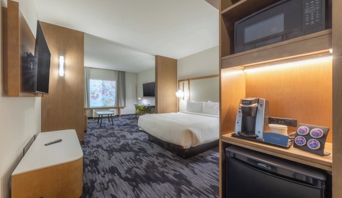Suite, 1 très grand lit et 1 canapé-lit