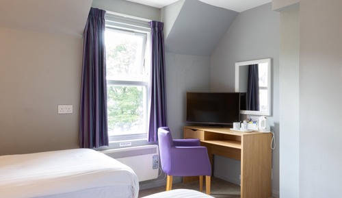 Chambre avec lits jumeaux