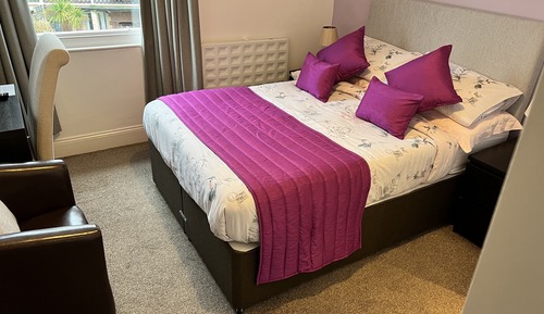 Chambre Quadruple Confort, salle de bains attenante