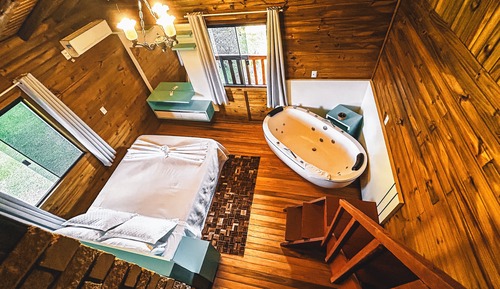 Tree House Luxe