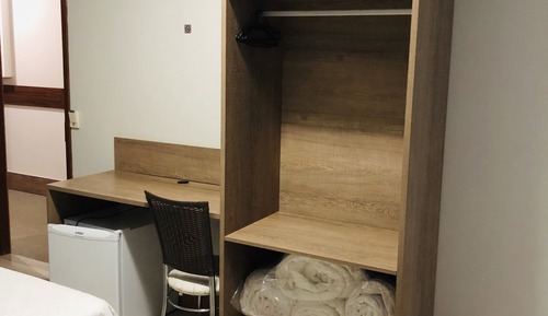 Chambre Quadruple Deluxe, 1 grand lit 1 place