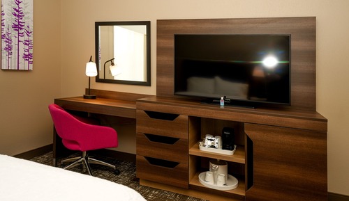 Chambre, 1 très grand lit, accessible aux personnes à mobilité réduite
