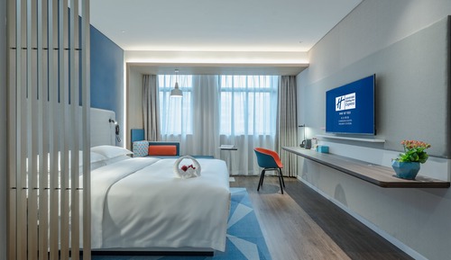 Chambre Standard, 1 très grand lit (Extra Floor Space)