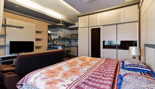 Studio (Apartment)