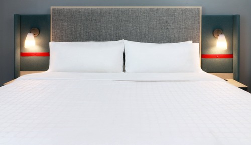 Chambre Standard, 1 très grand lit