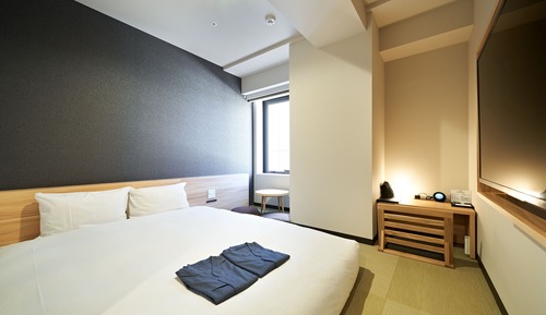 Chambre Double, 1 lit double, non-fumeurs, réfrigérateur (SHINSHUKU)