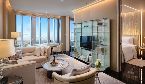 Suite Majestueuse (Bund View)