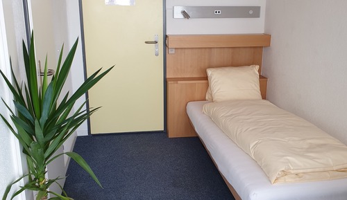Chambre Simple, balcon, vue lac