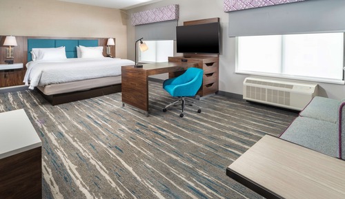 Suite, 1 très grand lit, non-fumeurs (Mobility & Hearing, Roll-in Shower)
