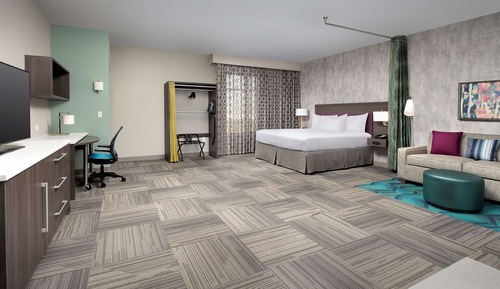 Studio, 1 très grand lit, accessible aux personnes à mobilité réduite, baignoire