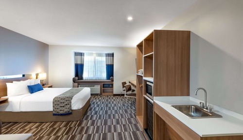 Suite Studio, 1 grand lit, accessible aux personnes à mobilité réduite, non-fumeurs (Mobility)