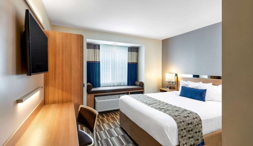 Chambre, 1 grand lit, accessible aux personnes à mobilité réduite, non-fumeurs (Hearing Impaired)